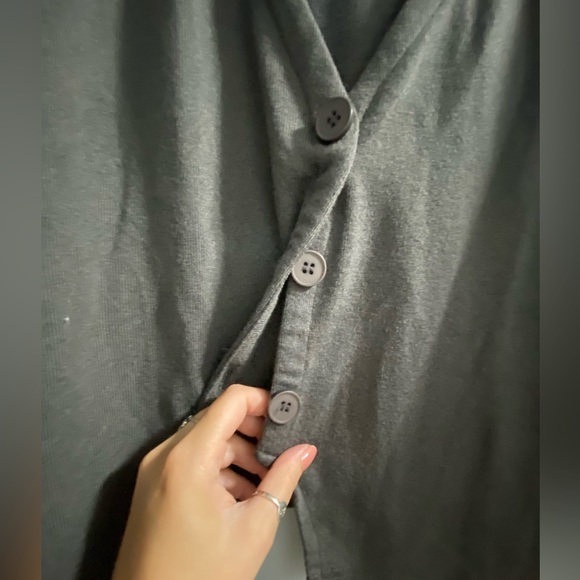 Cropped Gray Cardigan - Picture 3 of 3